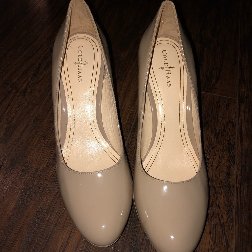 COLE HAAN Chelsea Nude Heel w/ Nike Air Sz 8 NWOB